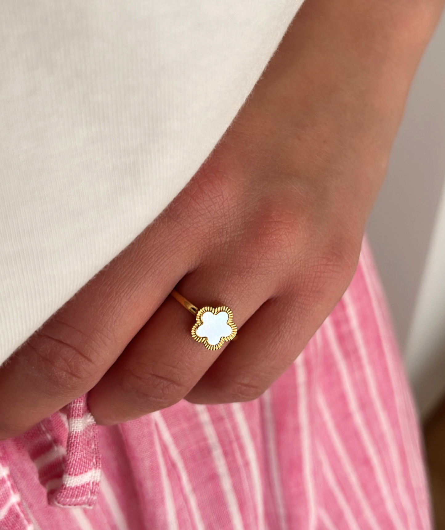 Gabriela - Bague fleur nacrée