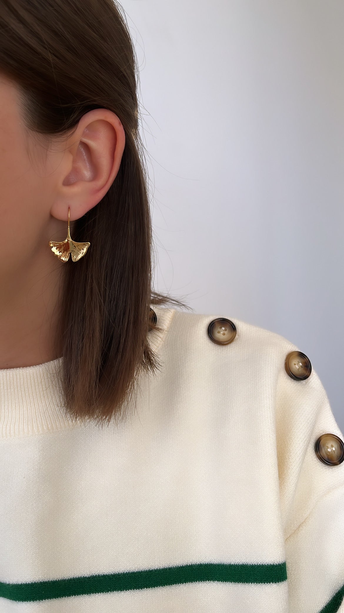 boucles d'oreilles en acier doré fines et légères