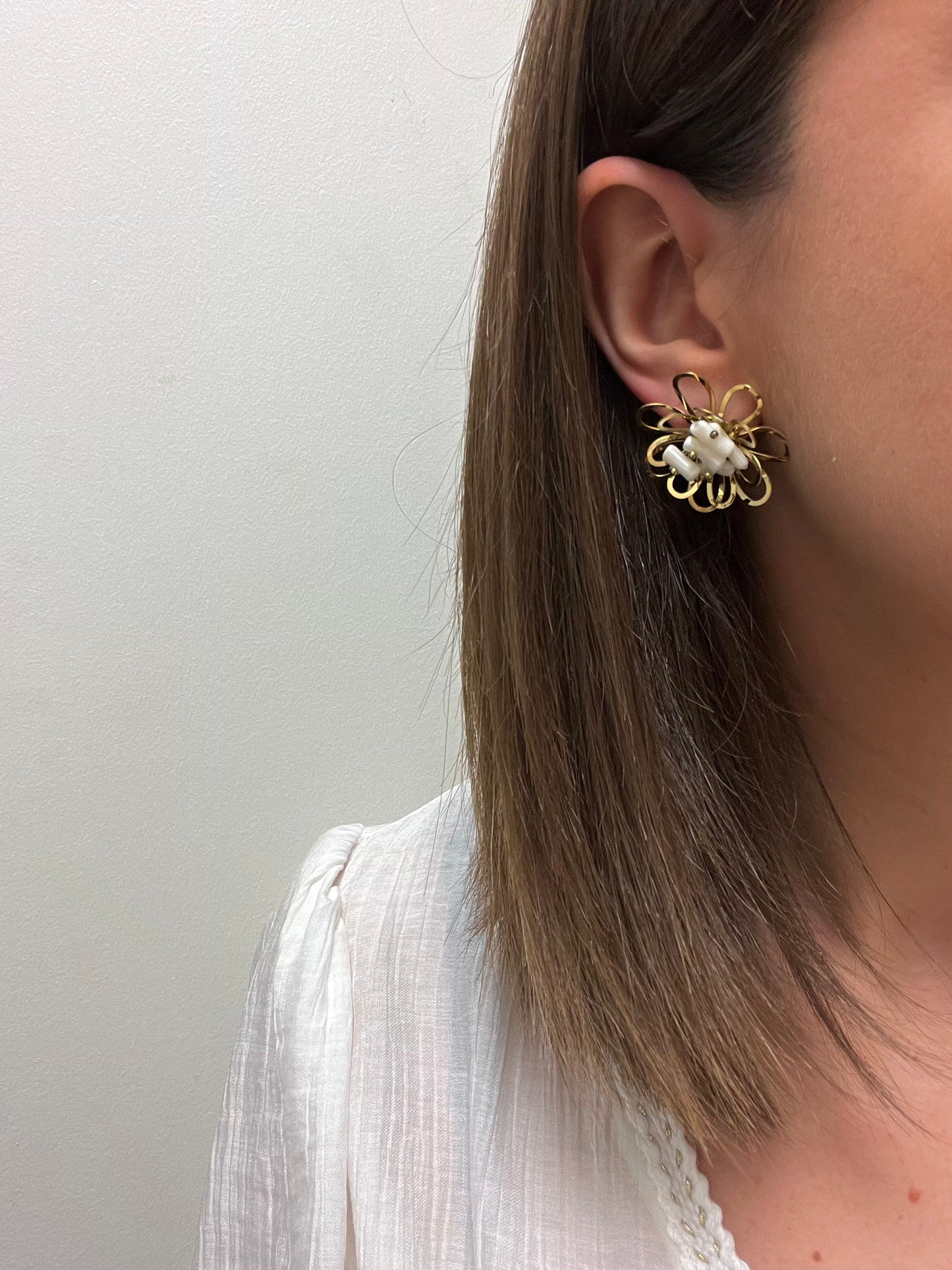 Solange blanches - Boucles d'oreilles fleurs