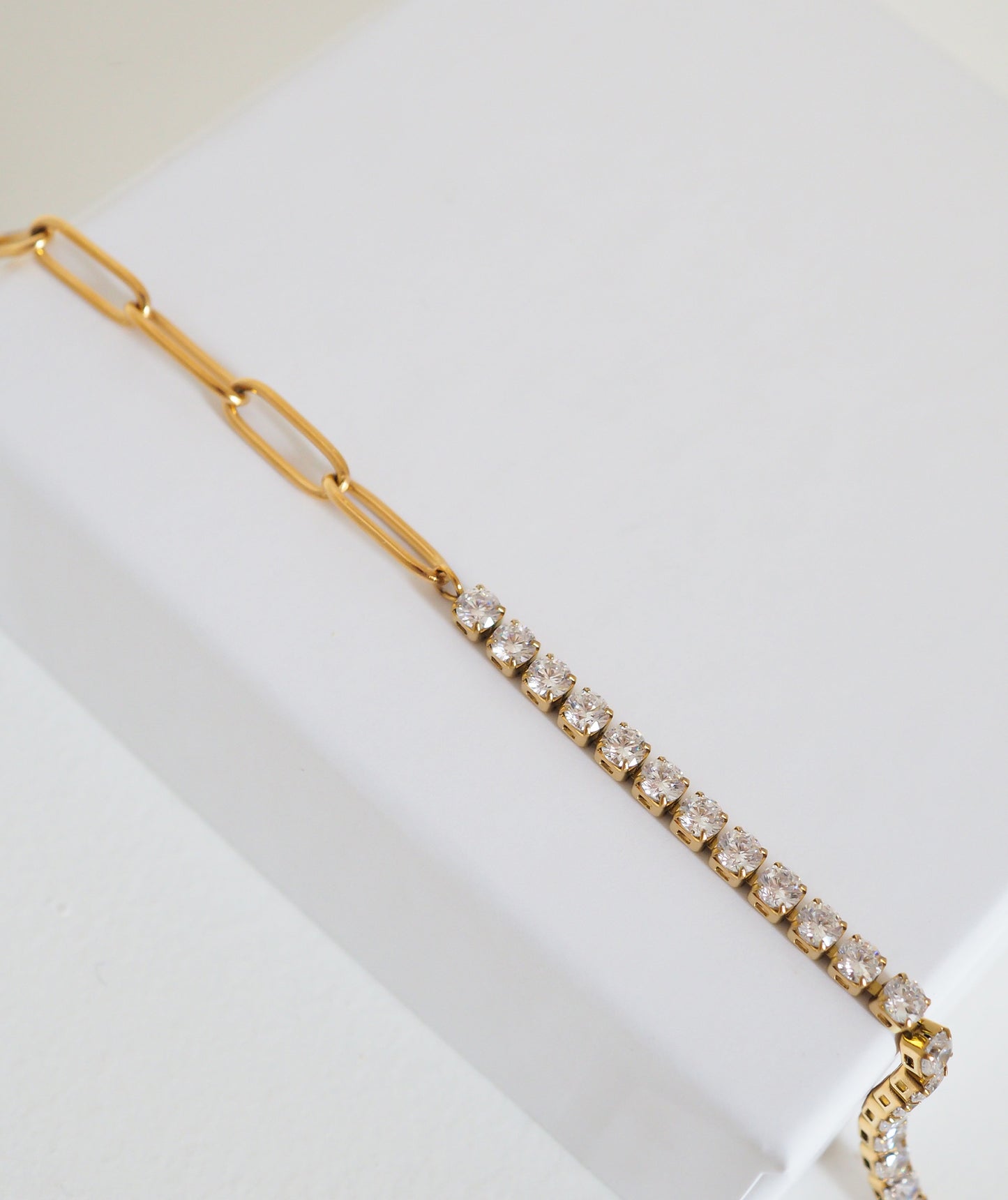 bracelet à maillon et strass blancs en acier