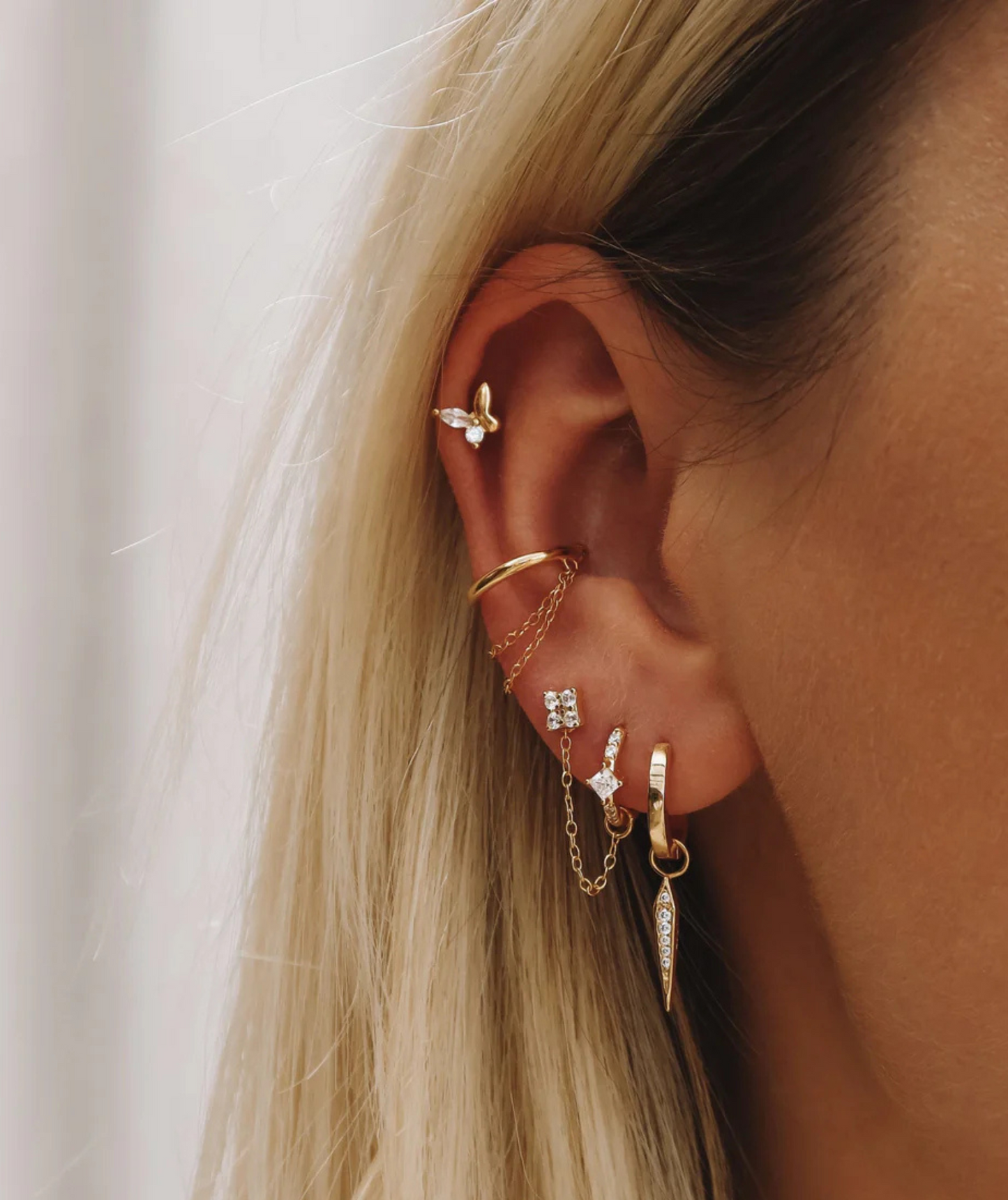 piercing-papillon-nebuleuse-bijoux-tendance