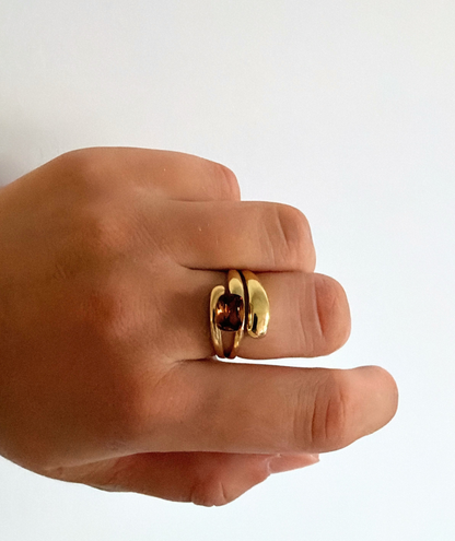 Mahaut – Bague dorée à cristal marron