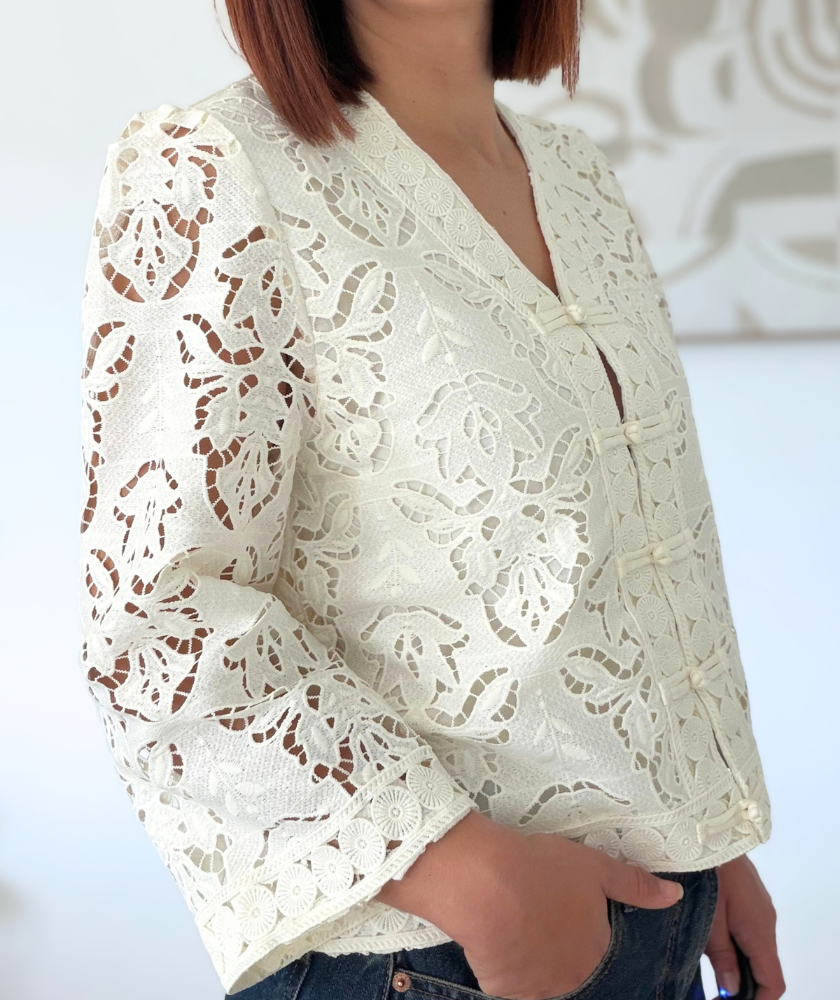 Isaline - Blouse ivoire aux motifs ajourés