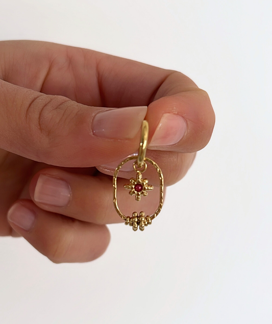 Faustine - Boucles d'oreilles créoles étoiles