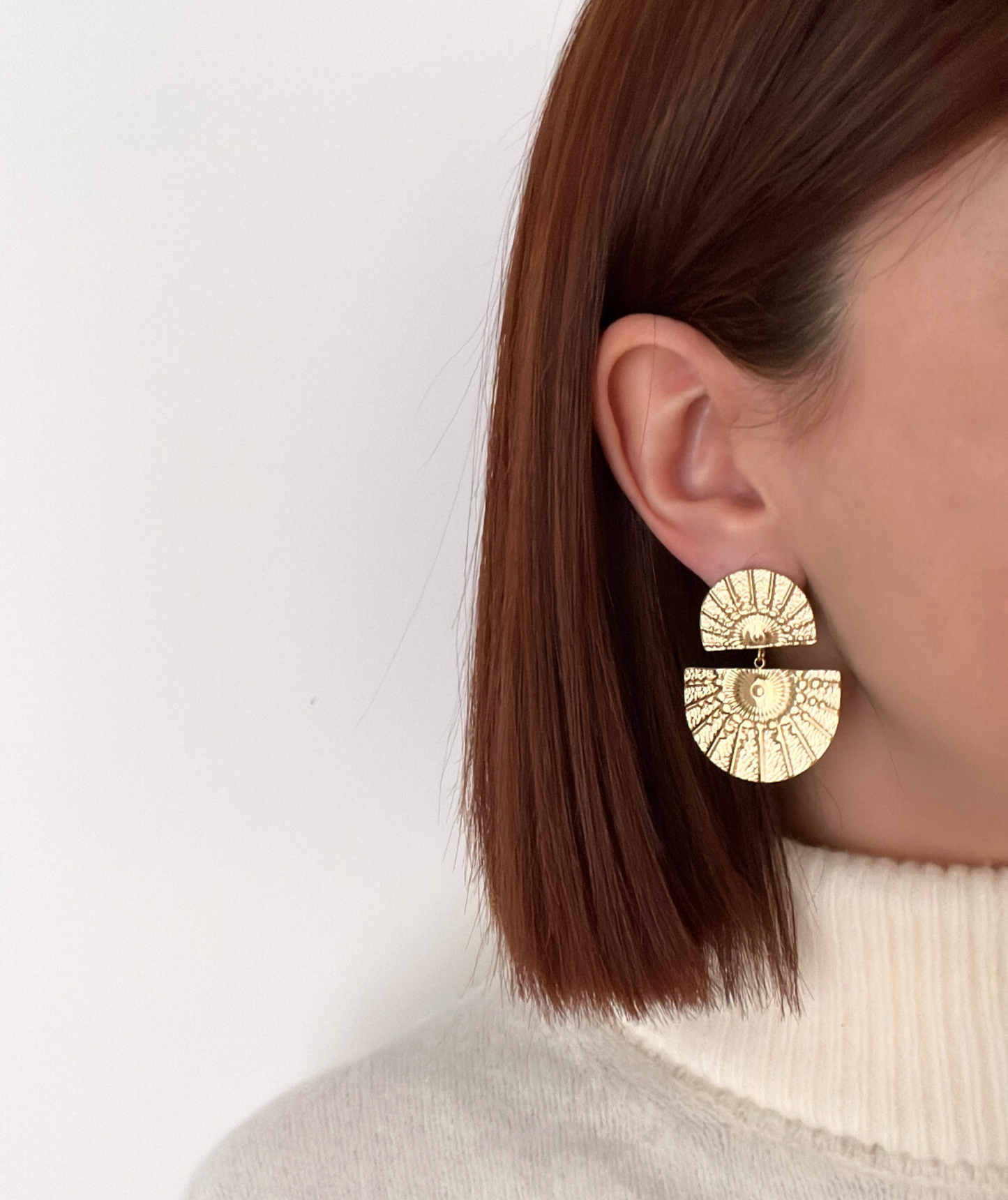 Clémentine - Boucles d’oreilles dorées effet texturé