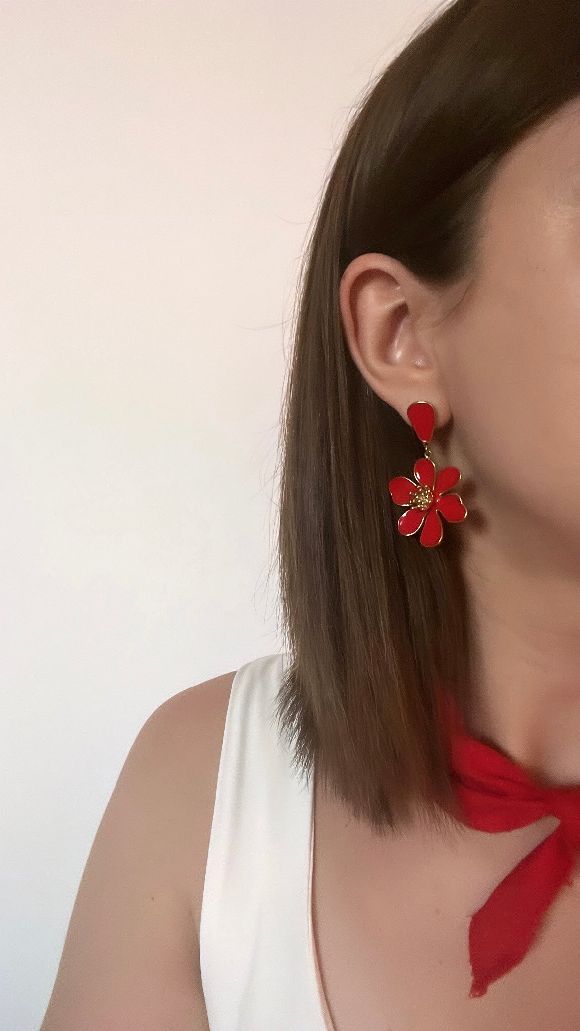 Thalia rouges - Boucles d'oreilles pendantes fleurs