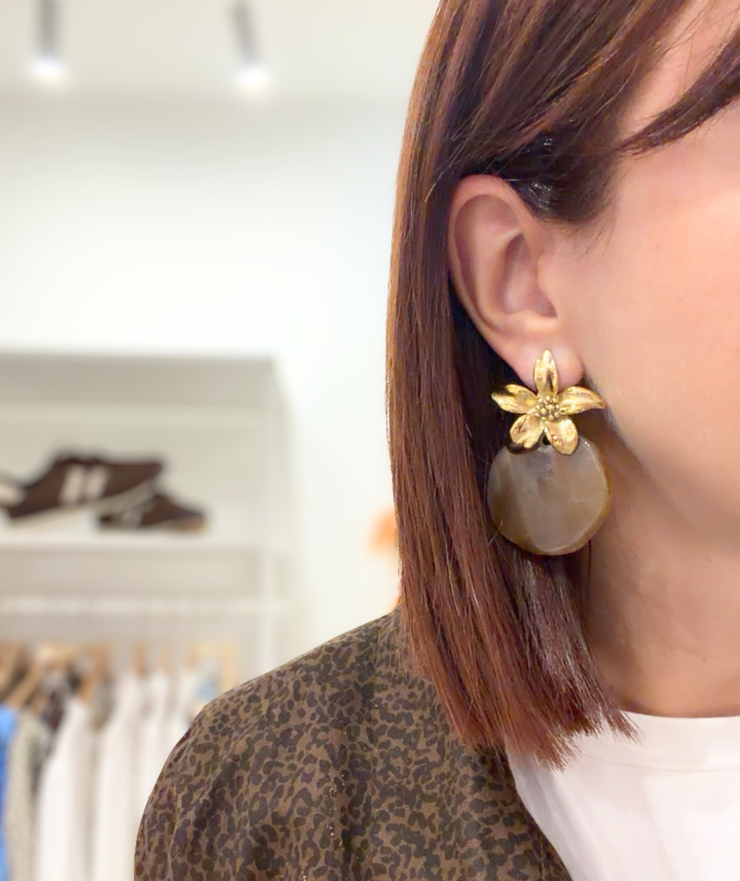 Cassy - Boucles d’oreilles fleurs dorées