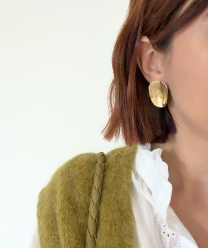 Cyrielle - Boucles d'oreilles dorées effet martelé