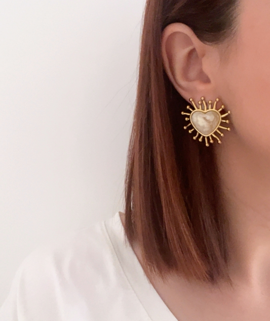 Abby blanches - Boucles d'oreilles coeur