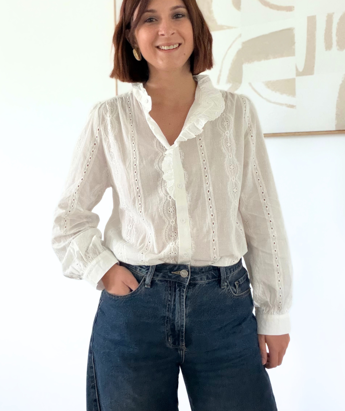 Théoline - Blouse blanche brodée