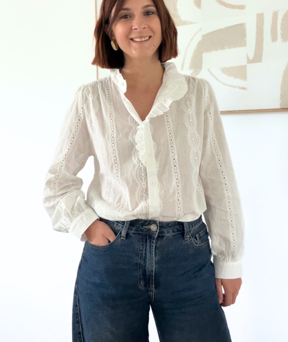 Théoline - Blouse blanche brodée