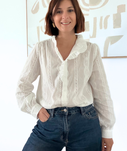 Théoline - Blouse blanche brodée