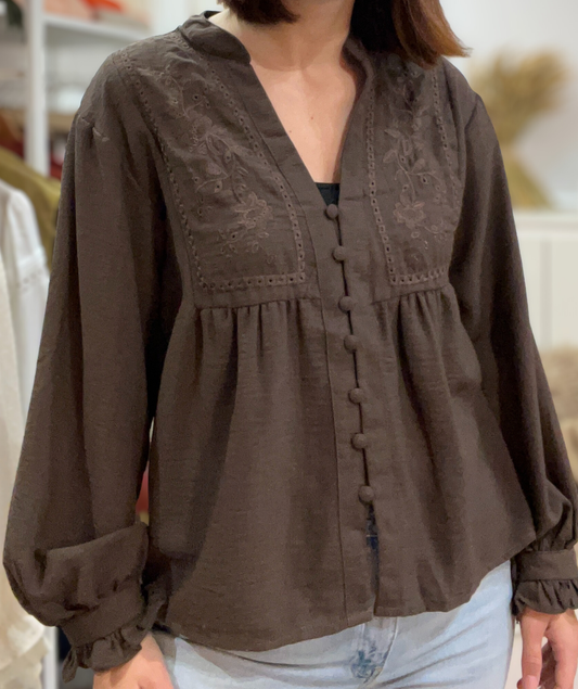 Carla - Blouse brodée chocolat