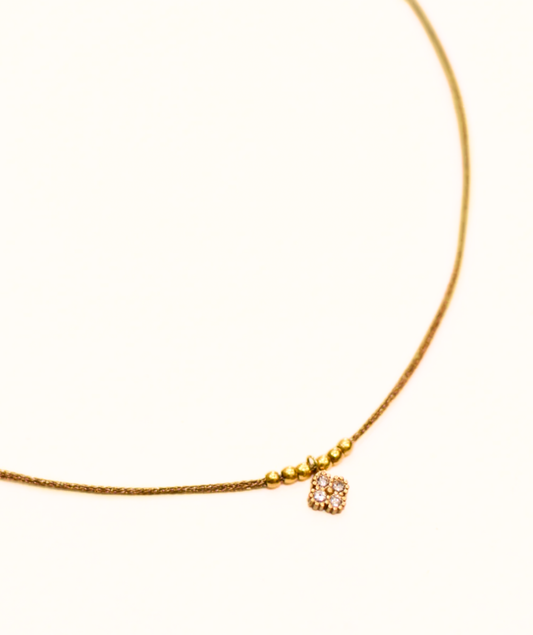 Naëlle - Collier fin cordon doré et pendentif strass