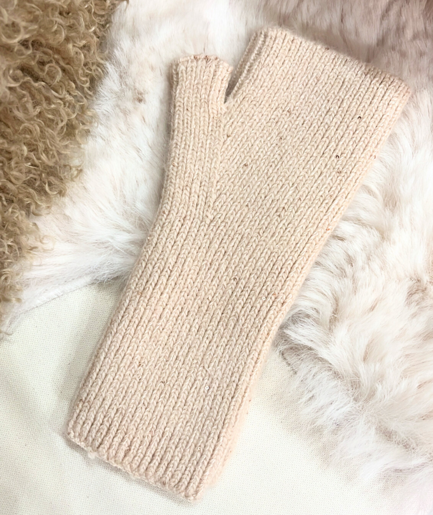 Mitaines en maille douce avec sequins