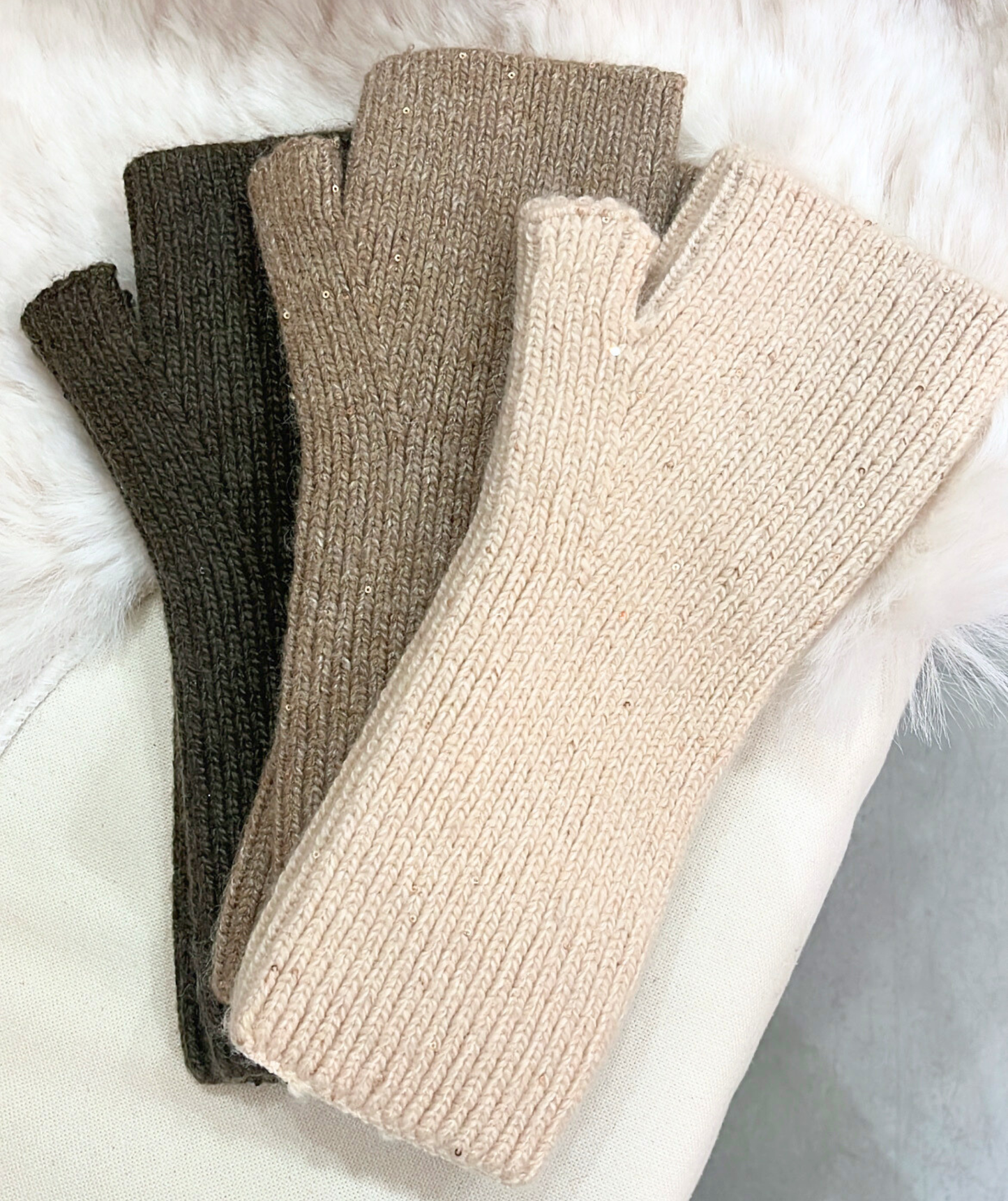 Mitaines en maille douce avec sequins