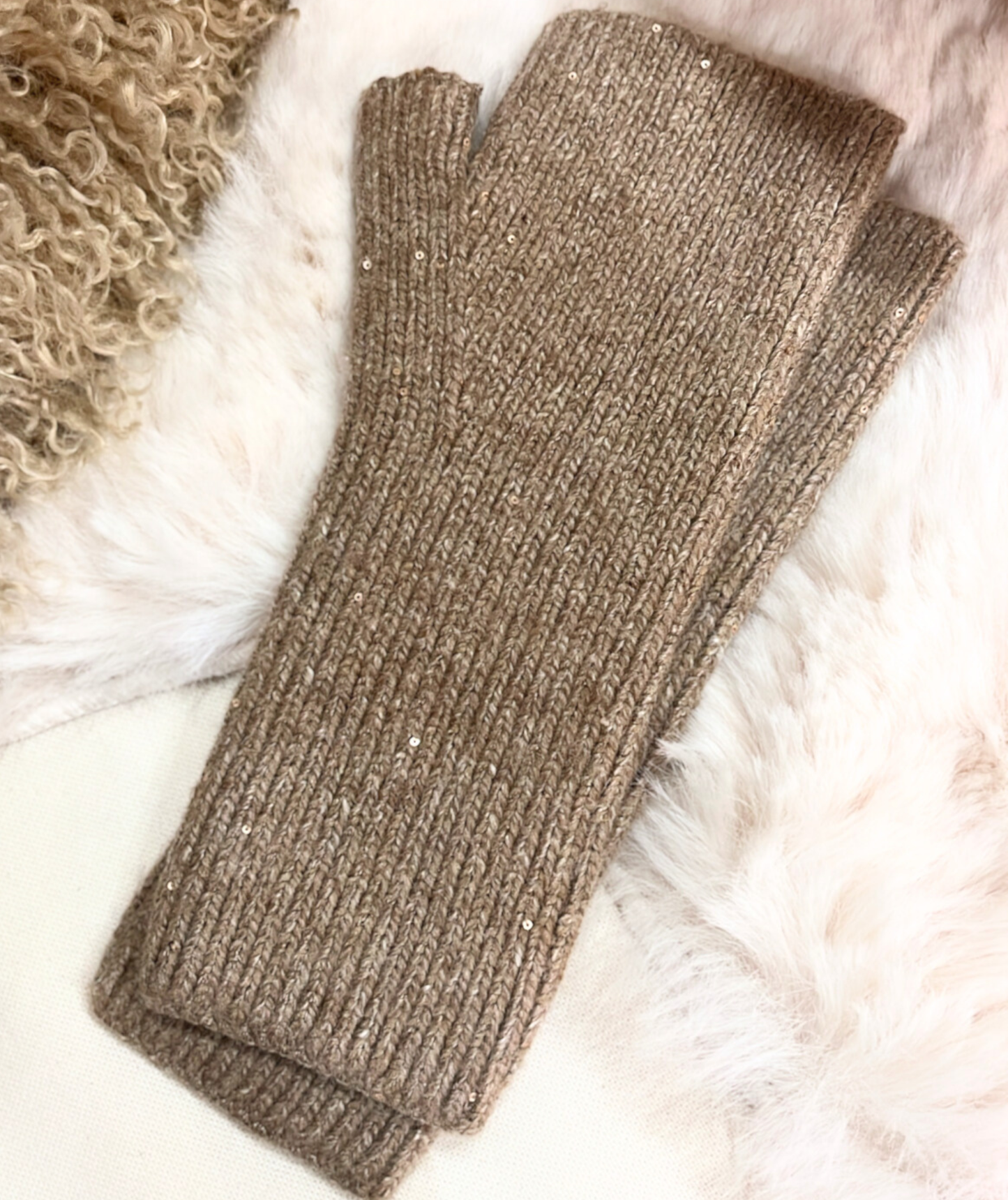 Mitaines en maille douce avec sequins